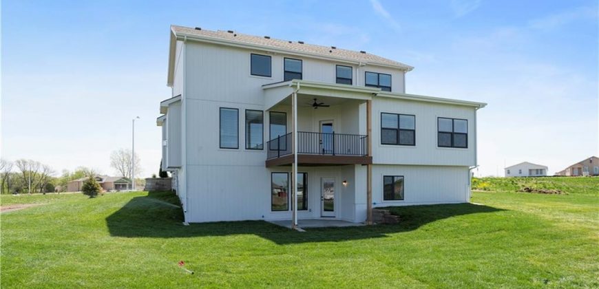 Homes for Sale in Kansas City, MO 64155 | 1516 NW 106th Street