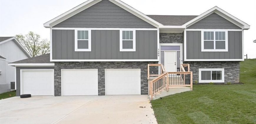 Homes for Sale in Platte City, MO 64079 | 2409  Windmill Drive