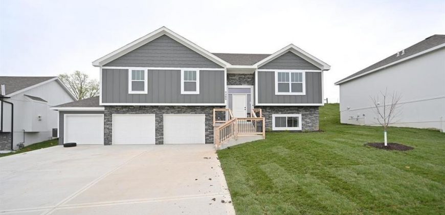 Homes for Sale in Platte City, MO 64079 | 2409  Windmill Drive