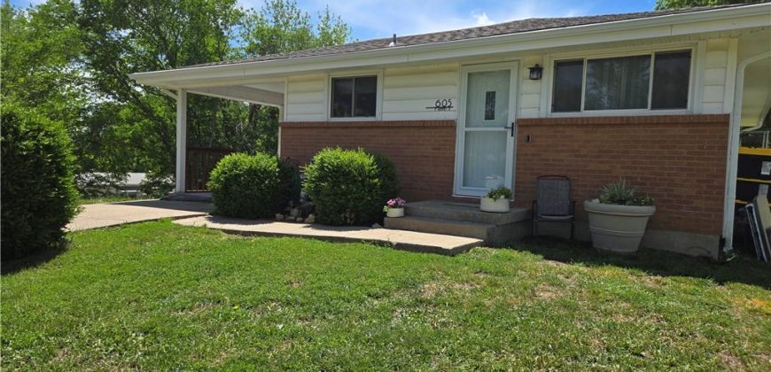 Homes for Sale in Smithville, MO 64089 | 605 E Summit Street