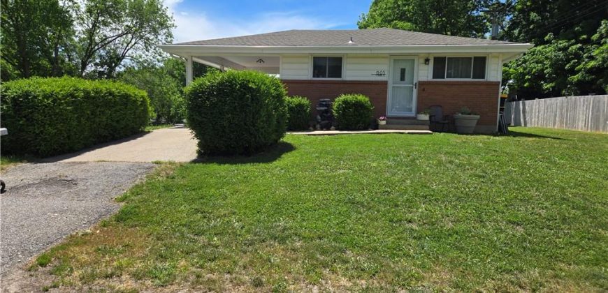 Homes for Sale in Smithville, MO 64089 | 605 E Summit Street