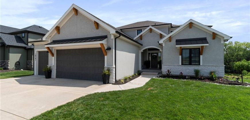 Homes for Sale in Kansas City, MO 64157 | 10501  Hawthorne Avenue