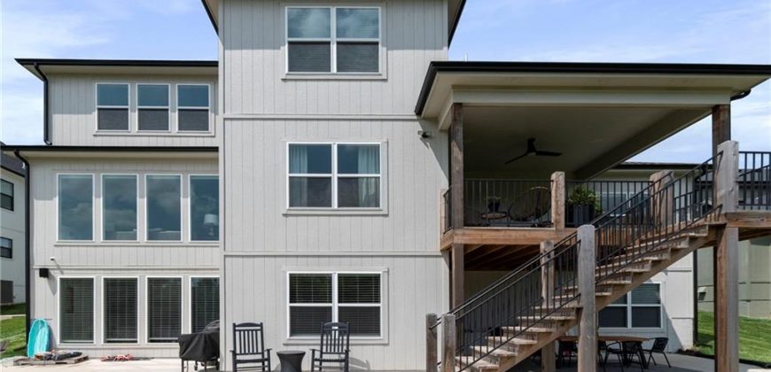 Homes for Sale in Kansas City, MO 64157 | 10501  Hawthorne Avenue