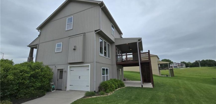 Homes for Sale in Kansas City, MO 64151 | 7615 N Merrimac Avenue