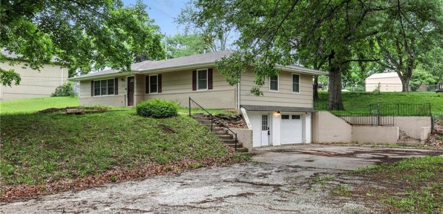 Homes for Sale in Excelsior Springs, MO 64024 | 106 E Forrest Lane
