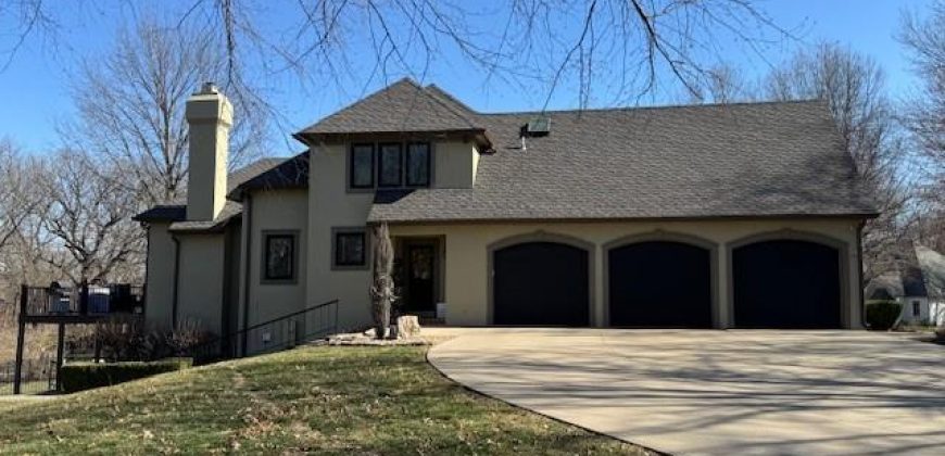 Homes for Sale in Liberty, MO 64068 | 2116  Winding Woods Drive
