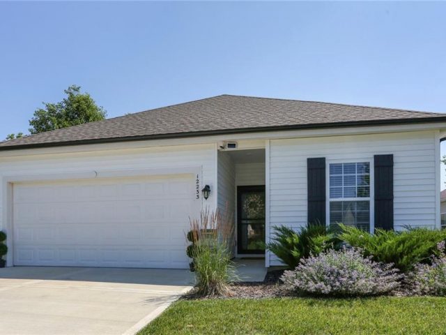 Homes for Sale in Kansas City, MO 64163 | 12233 N Pomona Avenue