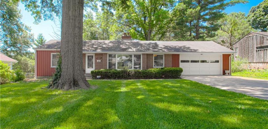 Homes for Sale in Gladstone, MO 64118 | 1205 NE 64th Terrace