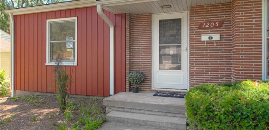 Homes for Sale in Gladstone, MO 64118 | 1205 NE 64th Terrace