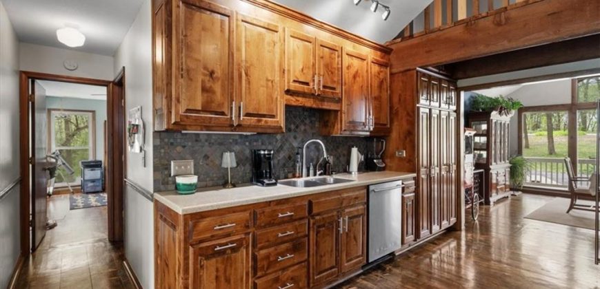 Homes for Sale in Smithville, MO 64089 | 7770  Buckwood Drive