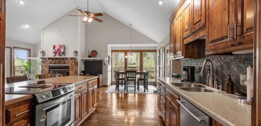 Homes for Sale in Smithville, MO 64089 | 7770  Buckwood Drive