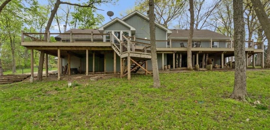 Homes for Sale in Smithville, MO 64089 | 7770  Buckwood Drive
