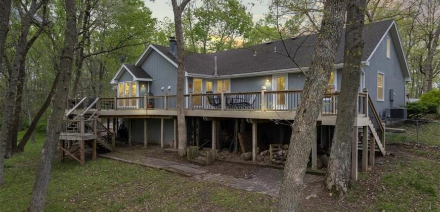 Homes for Sale in Smithville, MO 64089 | 7770  Buckwood Drive