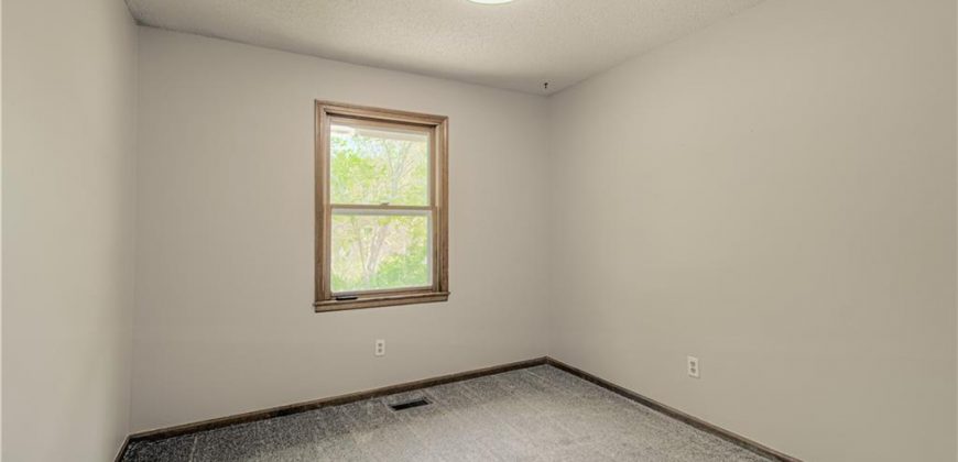 Homes for Sale in Kansas City, MO 64155 | 1501 NE 115th Terrace