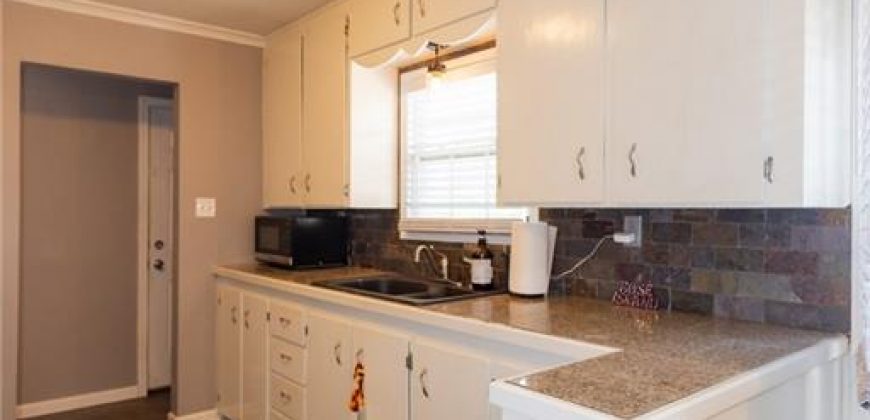Homes for Sale in Kansas City, MO 64119 | 2922 NE 56th Street