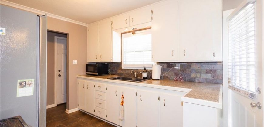Homes for Sale in Kansas City, MO 64119 | 2922 NE 56th Street