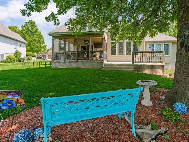 Homes for Sale in Kansas City, MO 64157 | 9008 N Hunter Avenue