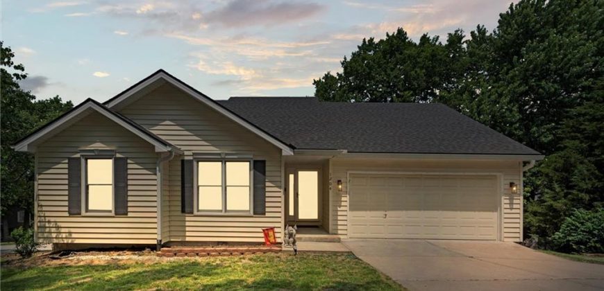 Homes for Sale in Kansas City, MO 64118 | 1204 NW 70th Street