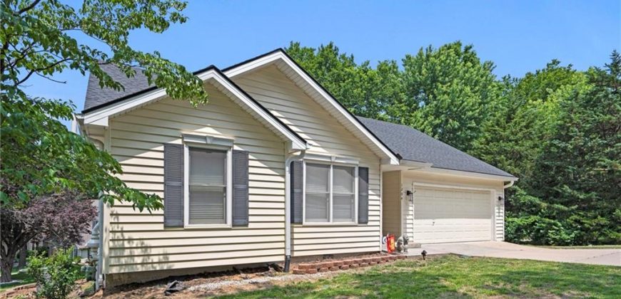 Homes for Sale in Kansas City, MO 64118 | 1204 NW 70th Street