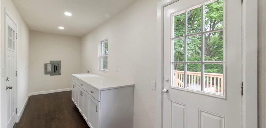 Homes for Sale in Kansas City, MO 64119 | 6201 N Topping Avenue