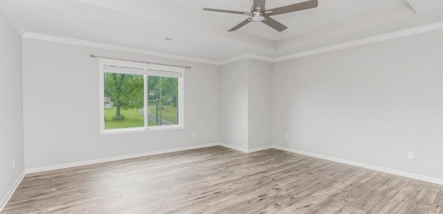 Homes for Sale in Kansas City, MO 64152 | 7515  Locust Drive