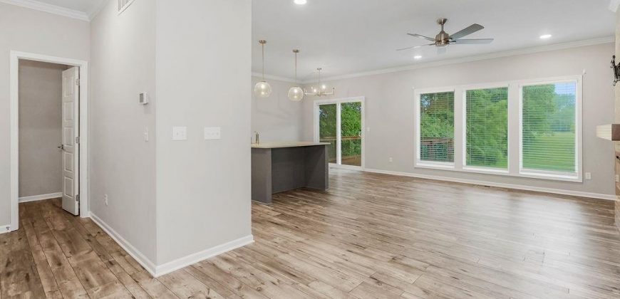 Homes for Sale in Kansas City, MO 64152 | 7515  Locust Drive