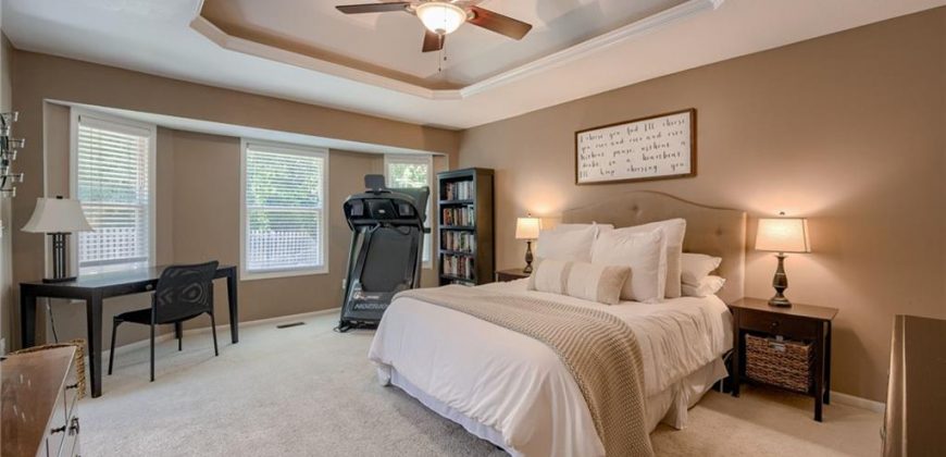 Homes for Sale in Kansas City, MO 64151 | 5712 N Mayview Avenue
