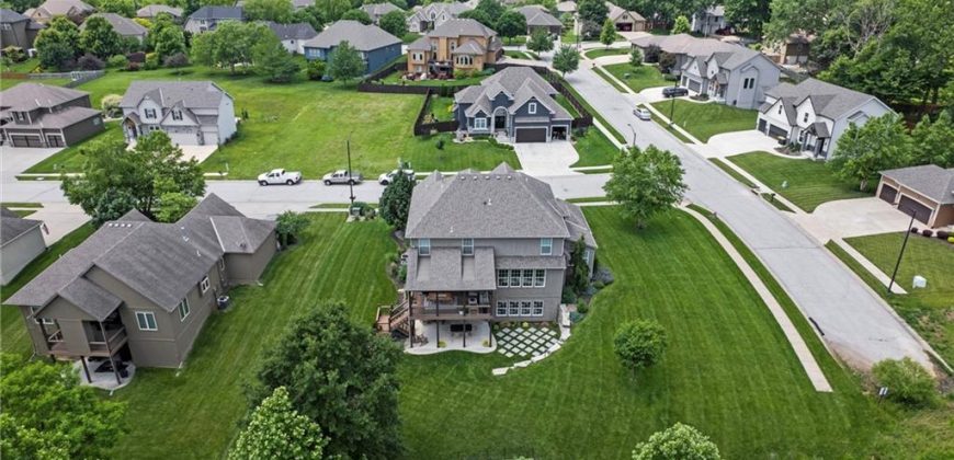 Homes for Sale in Kansas City, MO 64151 | 7853 N Kirkwood Avenue