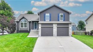 8111-NE-111th-Terrace-mls-2556594-image-1