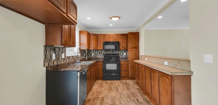 Homes for Sale in Kansas City, MO 64118 | 1212 NW 67th Street