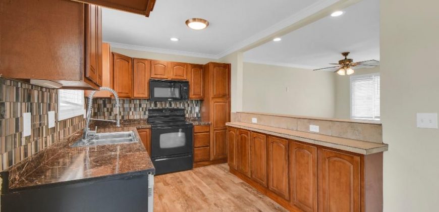 Homes for Sale in Kansas City, MO 64118 | 1212 NW 67th Street