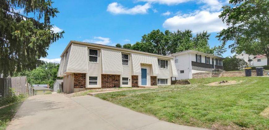 Homes for Sale in Kansas City, MO 64118 | 1212 NW 67th Street