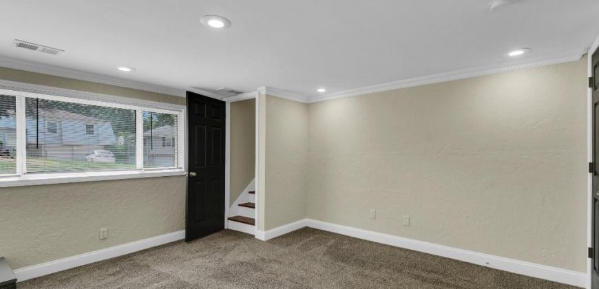 Homes for Sale in Kansas City, MO 64118 | 1212 NW 67th Street