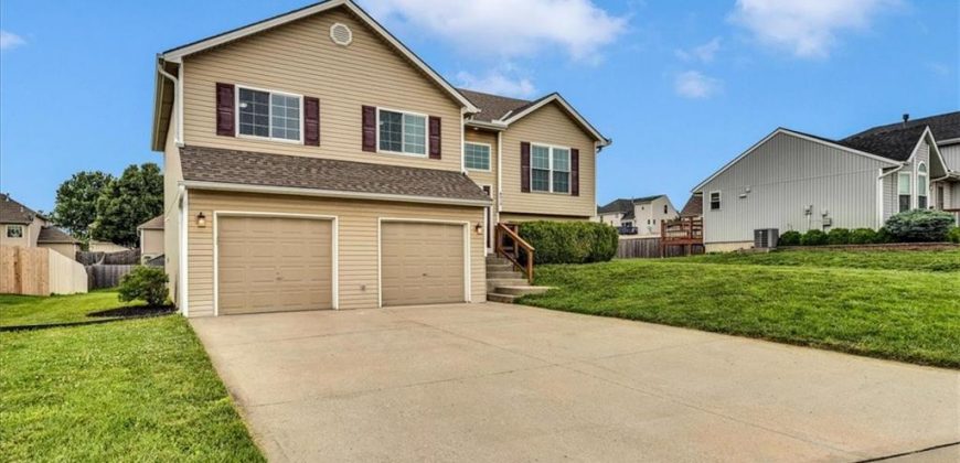 Homes for Sale in Kansas City, MO 64153 | 8512 N Arcola Avenue