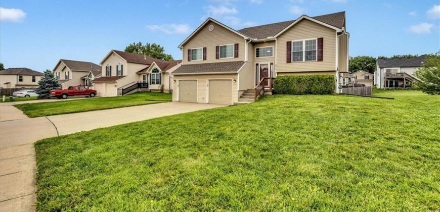 Homes for Sale in Kansas City, MO 64153 | 8512 N Arcola Avenue