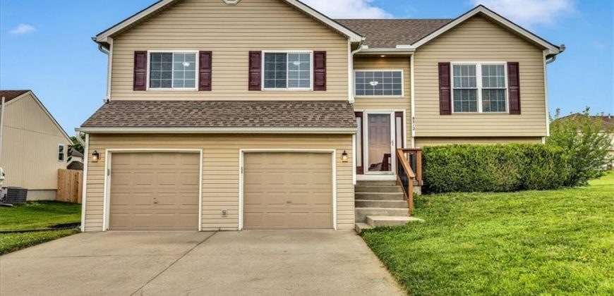 Homes for Sale in Kansas City, MO 64153 | 8512 N Arcola Avenue