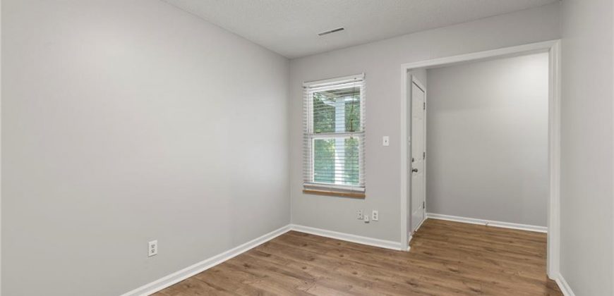 Homes for Sale in Kansas City, MO 64151 | 5515 NW 66th Terrace