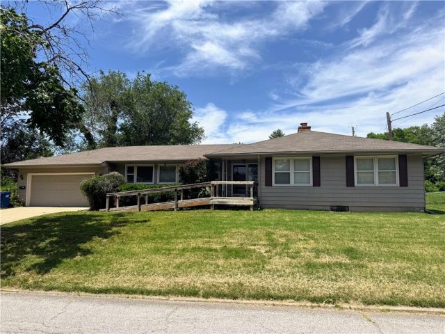 Homes for Sale in Excelsior Springs, MO 64024 | 106  Northview Drive