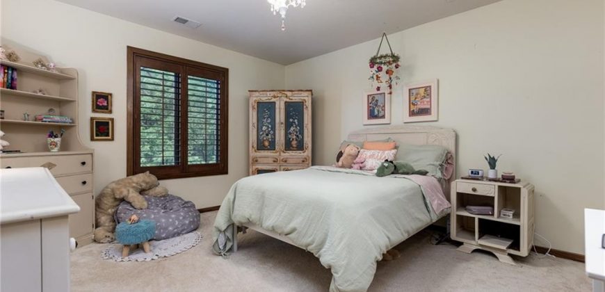 Homes for Sale in Kansas City, MO 64152 | 10522  River Hills Drive