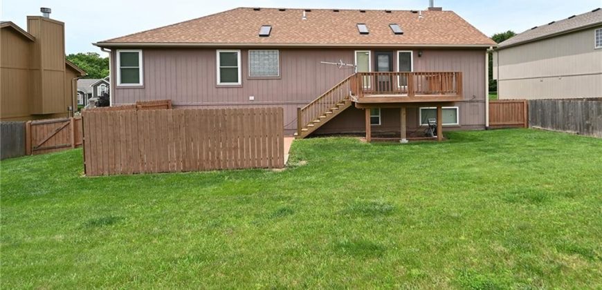 Homes for Sale in Smithville, MO 64089 | 19617  Harbor Drive