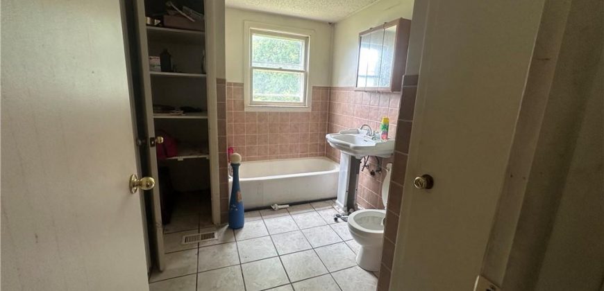 Homes for Sale in Excelsior Springs, MO 64024 | 218 S Kent Street