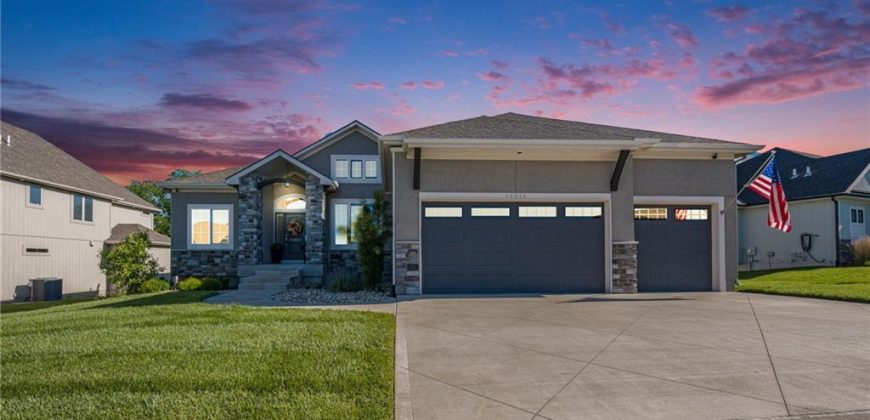Homes for Sale in Parkville, MO 64152 | 14814  Thousand Oaks Place