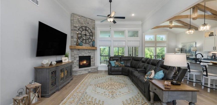 Homes for Sale in Parkville, MO 64152 | 14814  Thousand Oaks Place