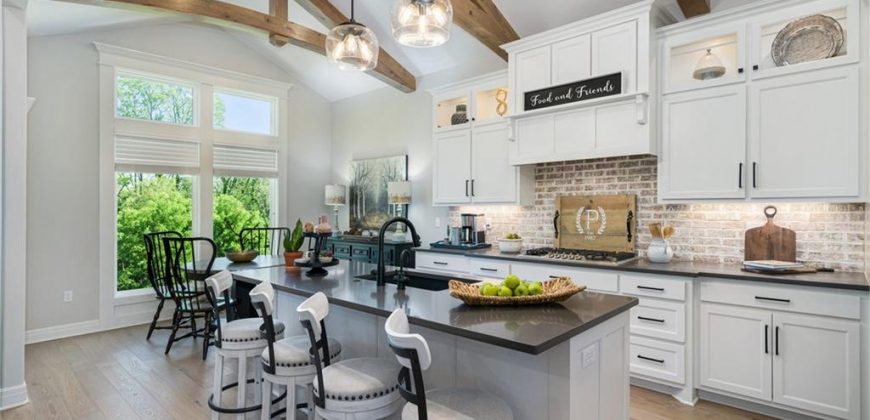 Homes for Sale in Parkville, MO 64152 | 14814  Thousand Oaks Place