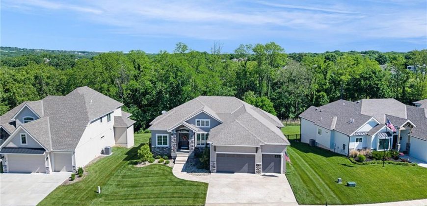 Homes for Sale in Parkville, MO 64152 | 14814  Thousand Oaks Place