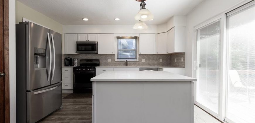 Homes for Sale in Kansas City, MO 64118 | 7207 N Woodland Avenue