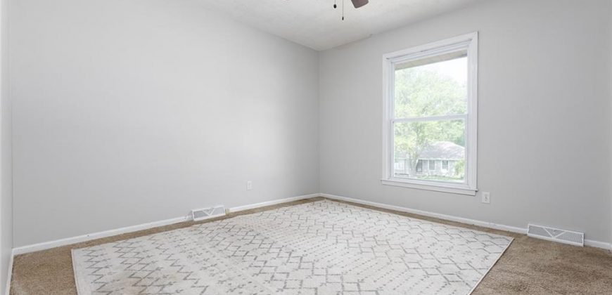 Homes for Sale in Kansas City, MO 64118 | 7207 N Woodland Avenue