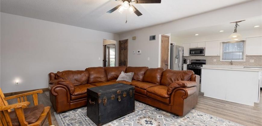 Homes for Sale in Kansas City, MO 64118 | 7207 N Woodland Avenue