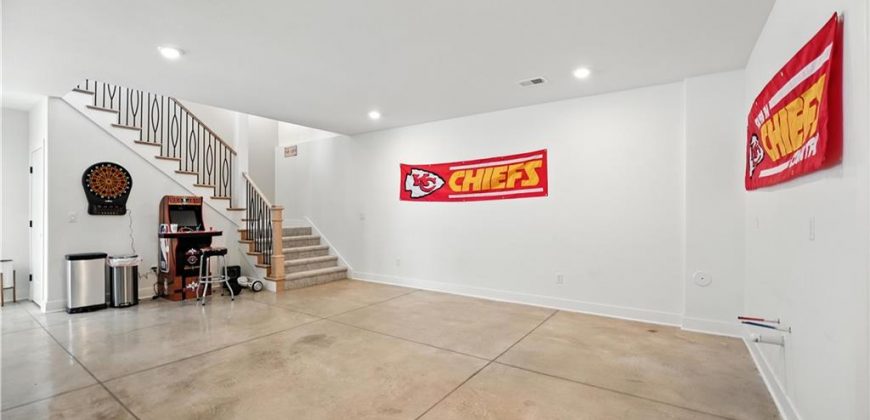 Homes for Sale in Liberty, MO 64068 | 8422 NE 147th Street