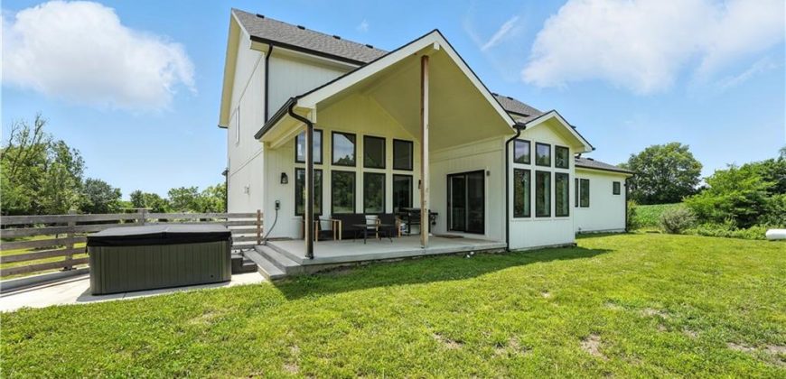 Homes for Sale in Liberty, MO 64068 | 8422 NE 147th Street